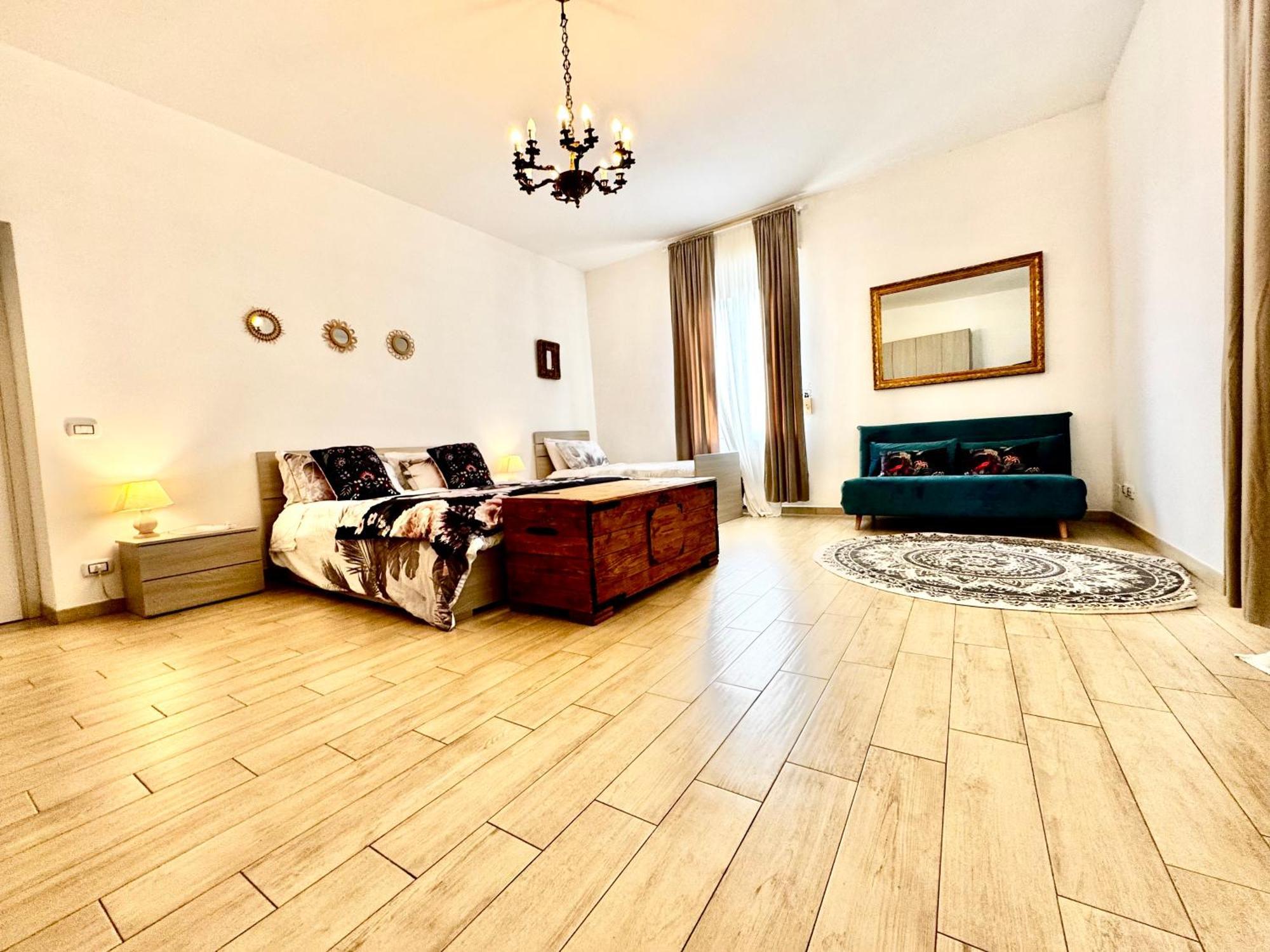 La Casa Di Sarah Aspetta Voi Apartment Naples Exterior photo
