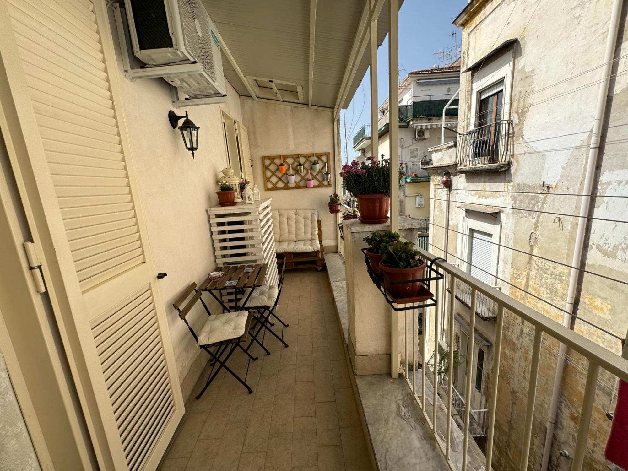 La Casa Di Sarah Aspetta Voi Apartment Naples Exterior photo